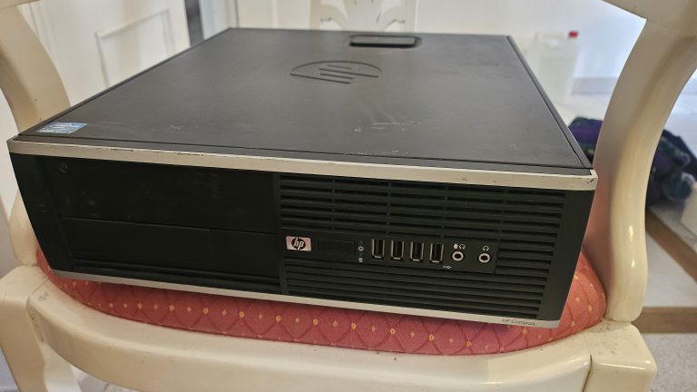 Segunda juventud para un HP Compaq 3200: De ir a pedales a volar en segundos.